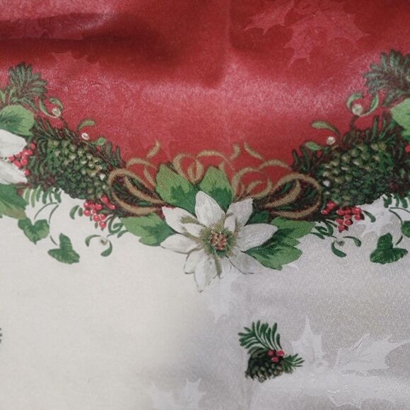 Large Christmas Jacquard Tablecloth Red White Poinsettas Mistletoe 100x58" Sheen - Picture 5 of 10